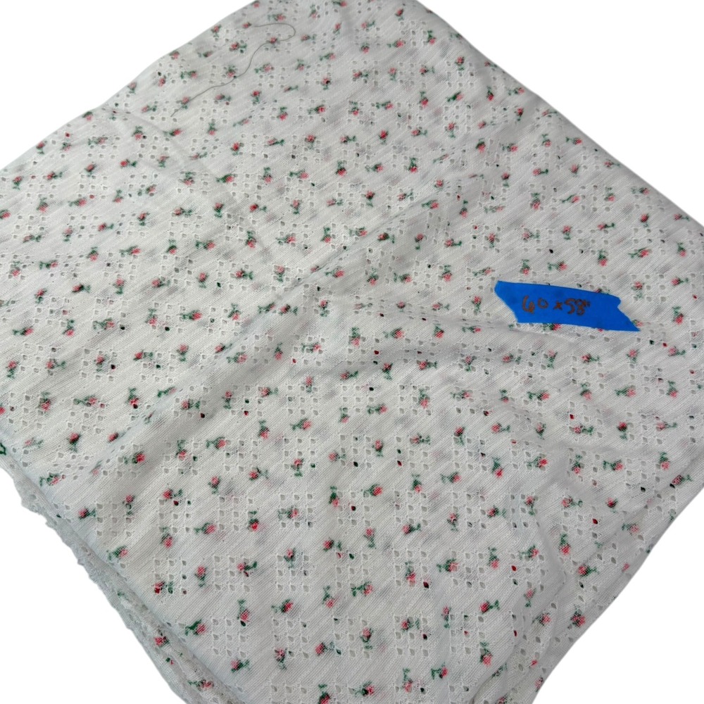 60x58" White Red Rose Floral Pointelle Knit Fabric Eyelet Coquette Cottagecore - Picture 6 of 6